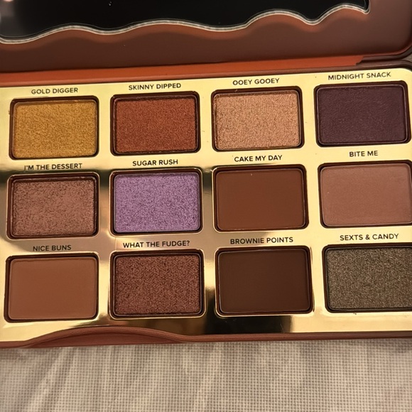 Too Faced Better Than Chocolate Eyeshadow Palette - NIB - Picture 5 of 6